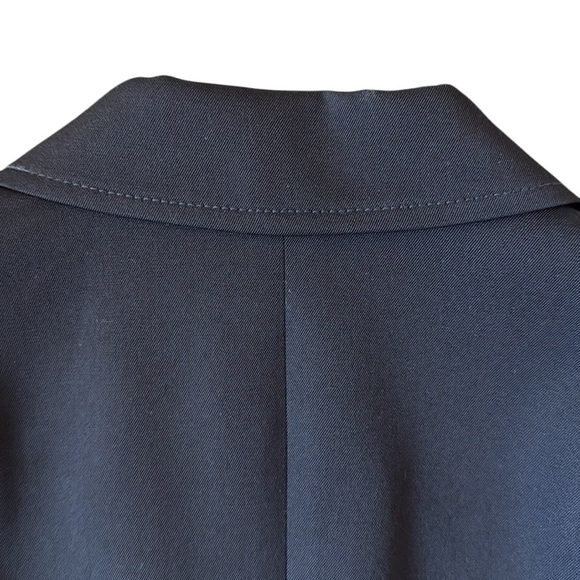J. Crew 100% Wool Suiting Jacket Blazer Lined Two-Button Pockets Lightweight 10 - Picture 9 of 12